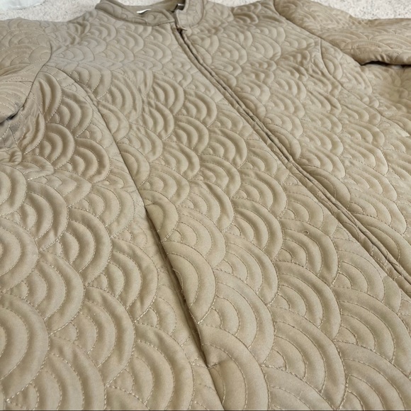 Laura Ashley Quilted Zip Up Lightweight Jacket - Picture 9 of 14